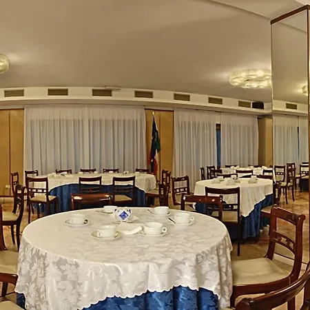 Grand Duomo Otel 4*
