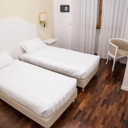 Grand Duomo Hotel Pise