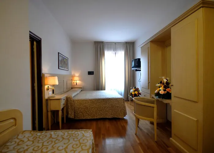 ホテル グランド ドゥオーモ ピサ